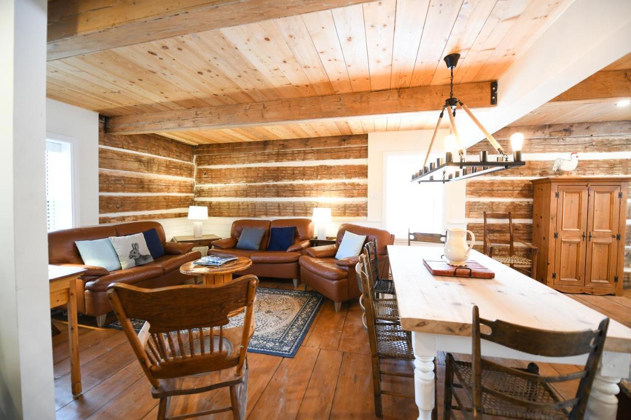 La Maison Bleue Saint-Ferreol-les-Neiges Luaran gambar